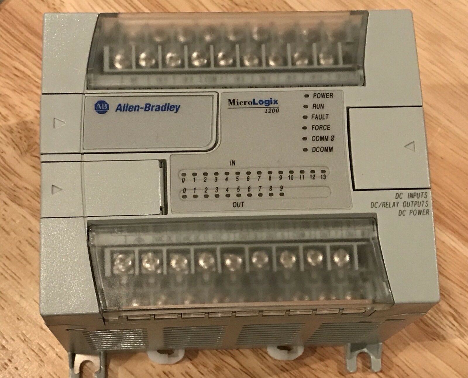 DELTA DVP28SV11R2 Programmable Logic Controller